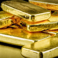 What funds hold physical gold?